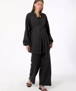 ست دو تکه کیمونو و شلوار با جزئیات کمربند - مشکی - بنین برند Benin - 920558373