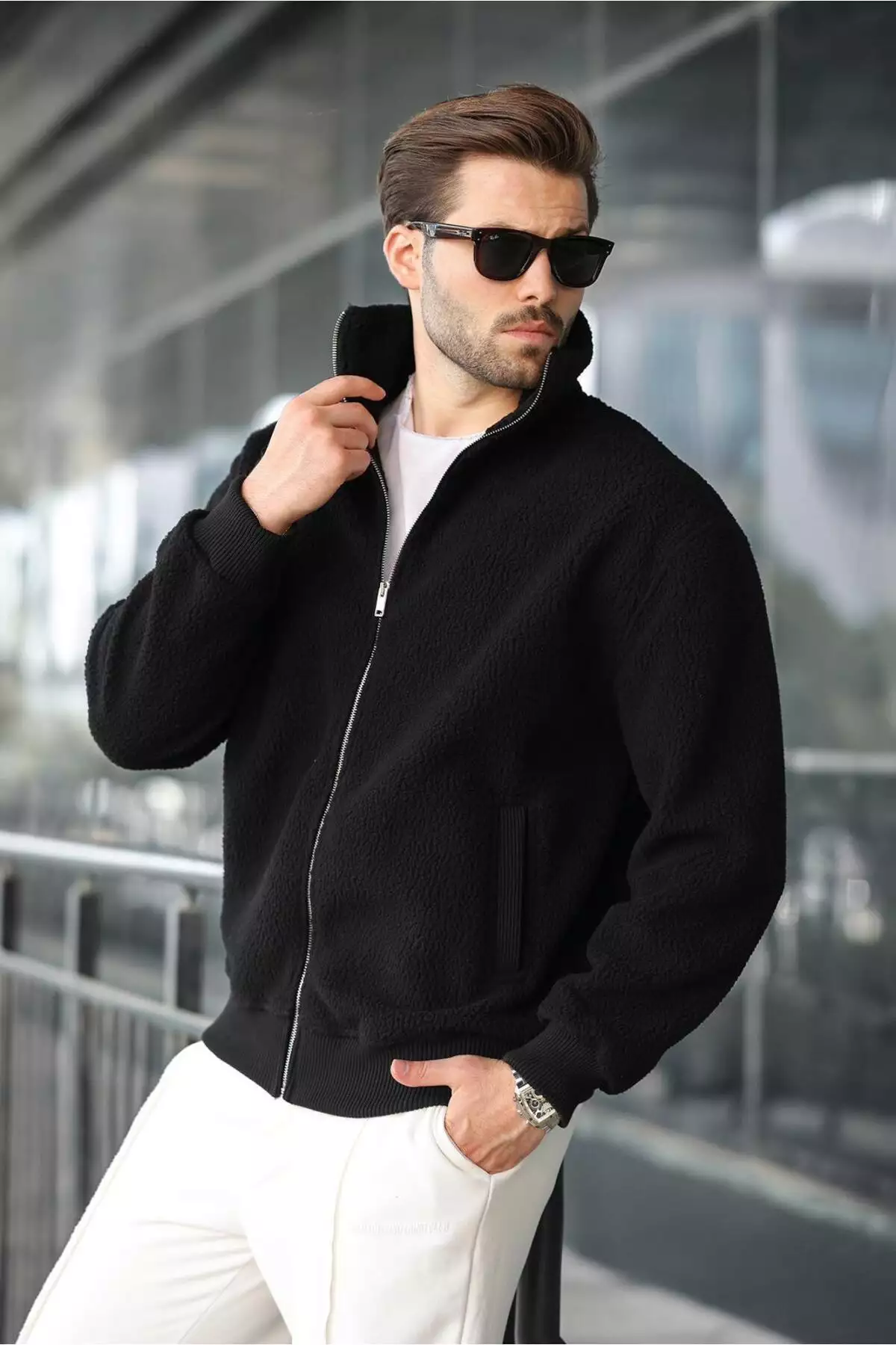 کاپشن پلوور مردانه یقه ایستاده زیپ دار مشکی E7166 برند Madmext - 991246908