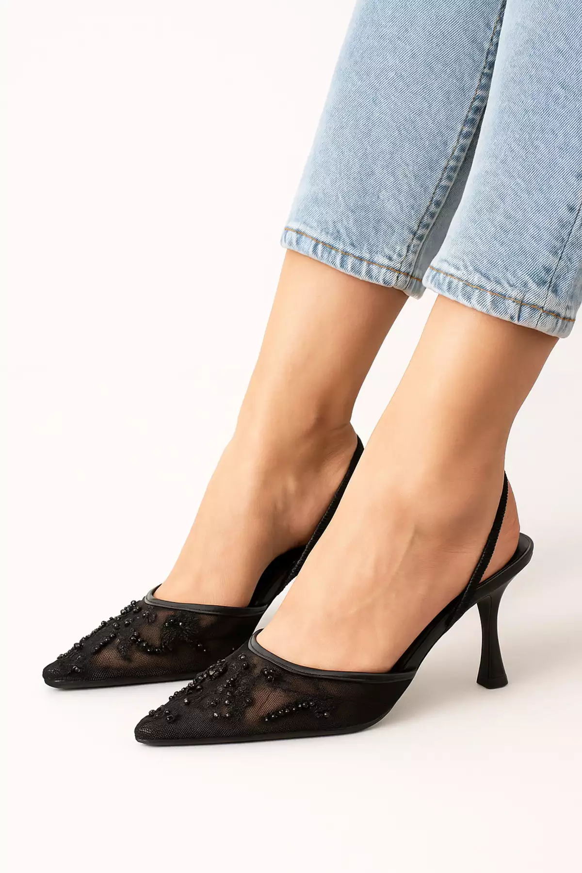 کفش پاشنهدار عروس با نوک تیز و جزئیات گلدوزی و مروارید ناتالین فایل برند StWenn - 939961465