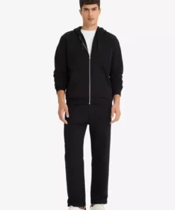 سویشرت زیپ‌دار ساده با جیب، کلاهدار و داخلی نرم و لطیف D7599AX25AU برند Defacto - 973120437