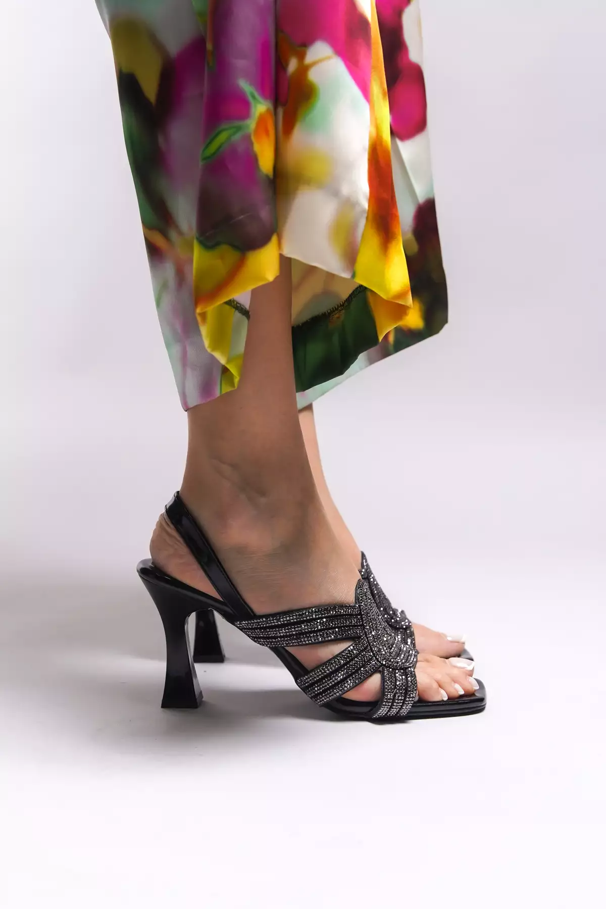 کفش پاشنه بلند زنانه سیگن 0012174 سیاه روگن برند Riccon - 818664051