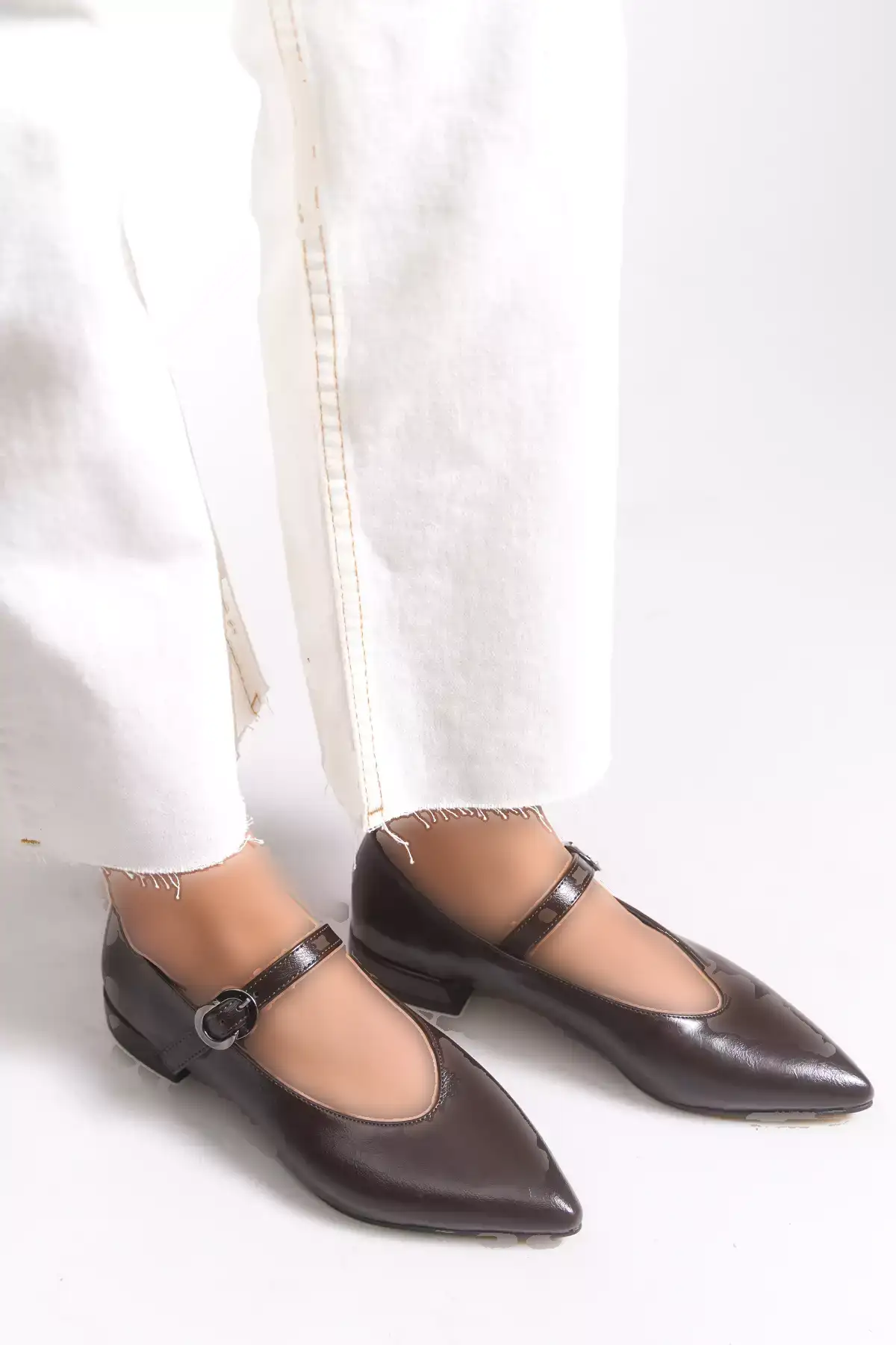 کفش مسطح زنانه نوک تیز ۰۰۱۲۵۰۱ قهوهای چرم برند Riccon - 983030328