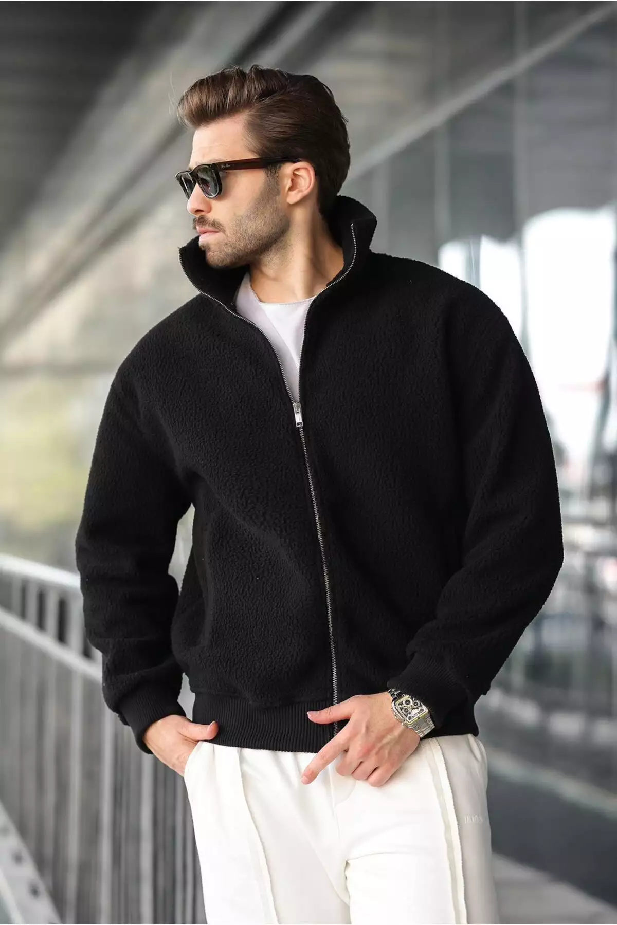 کاپشن پلوور مردانه یقه ایستاده زیپ دار مشکی E7166 برند Madmext - 991246908