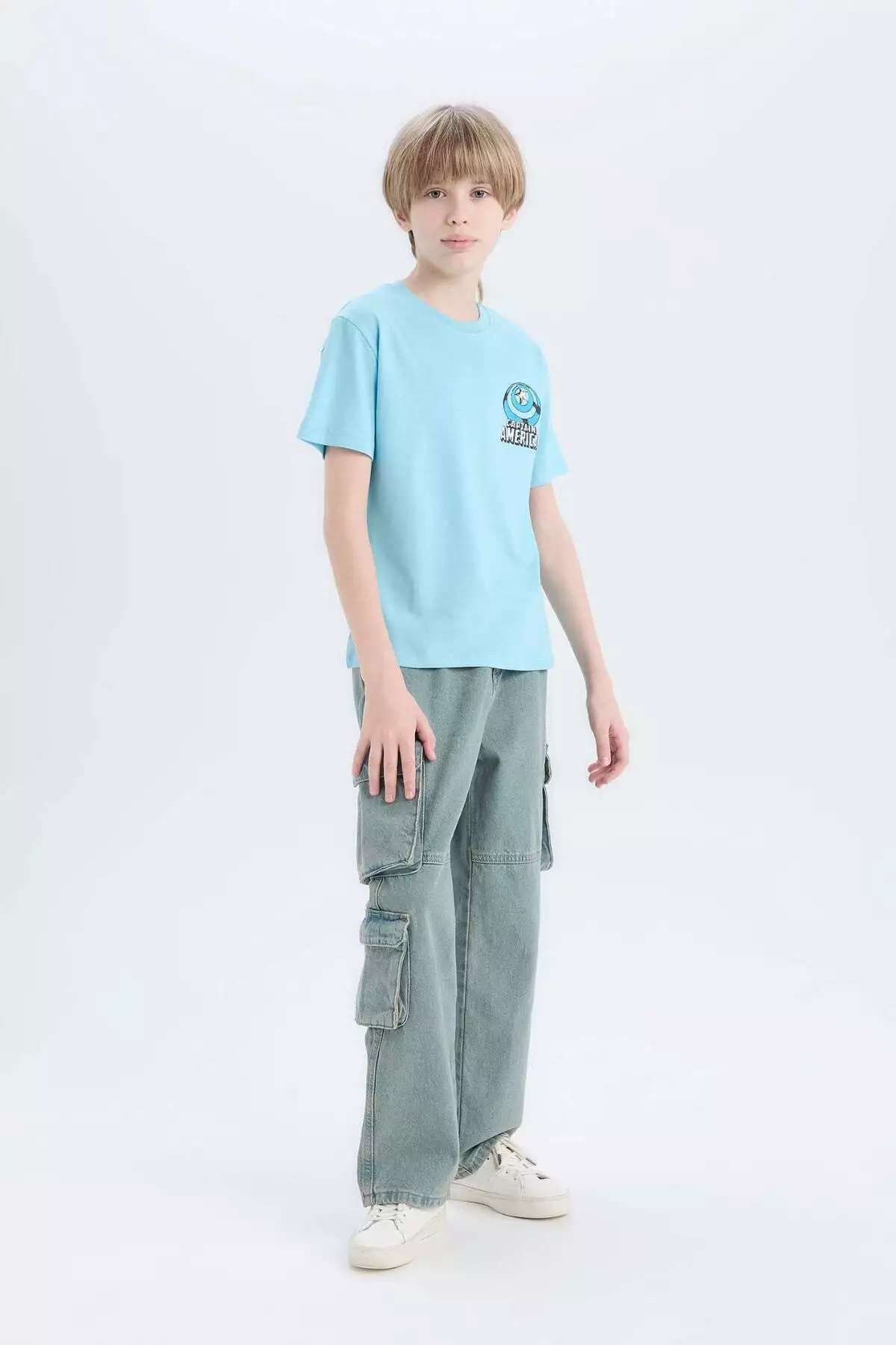 تیشرت آستین کوتاه یقهگرد کودکانه پسرانه مارول اونجرز E3097A825SM برند Defacto - 895012502