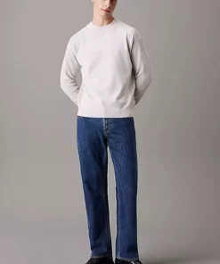 شما درخواست ترجمه اسم محصول را دارید. در اینجا ترجمه فارسی آن ارائه میشود: ژاکت مردانه مونو لوگو - رنگ خاکستری کد J30J325671-P6G برند Calvin Klein - 869503484