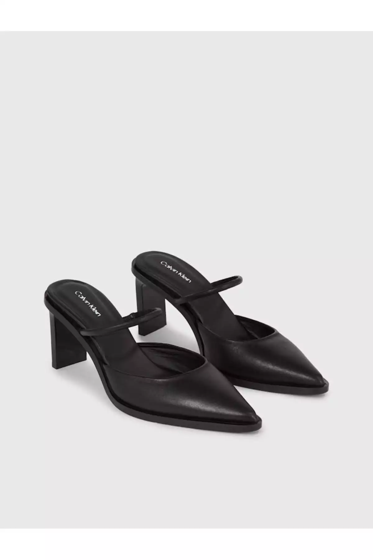 کفش پاشنه بلند کلاسیک زنانه با کفی صاف و ضد لغزش، مشکی، با لوگوی برند HW0HW01991-BEH برند Calvin Klein - 829460874