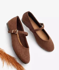 کفش بادی روزمره با طرح زنانه و بنددار آفیر، سوئیت قهوهای برند Marjin - 991034452