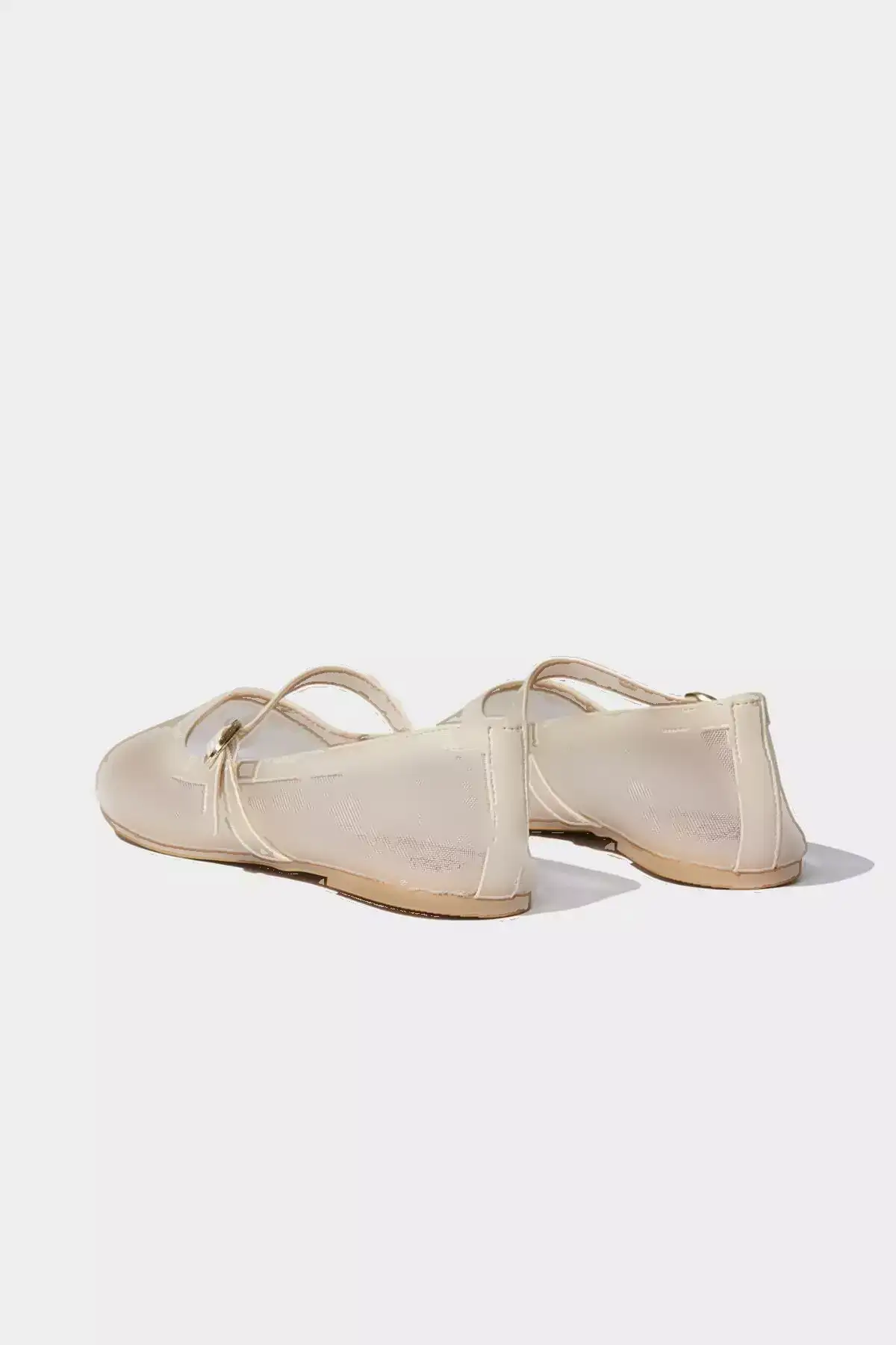 کفش بامزه زنانه با بند یکنواخت و کفی صاف مدل E2414AX25SM برند Defacto - 922906912