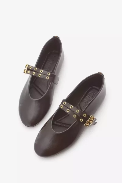 کفش بابی زنانه با دو بند و زینت‌کاری، رنگ قهوه‌ای تیره برند Marjin - 978258946