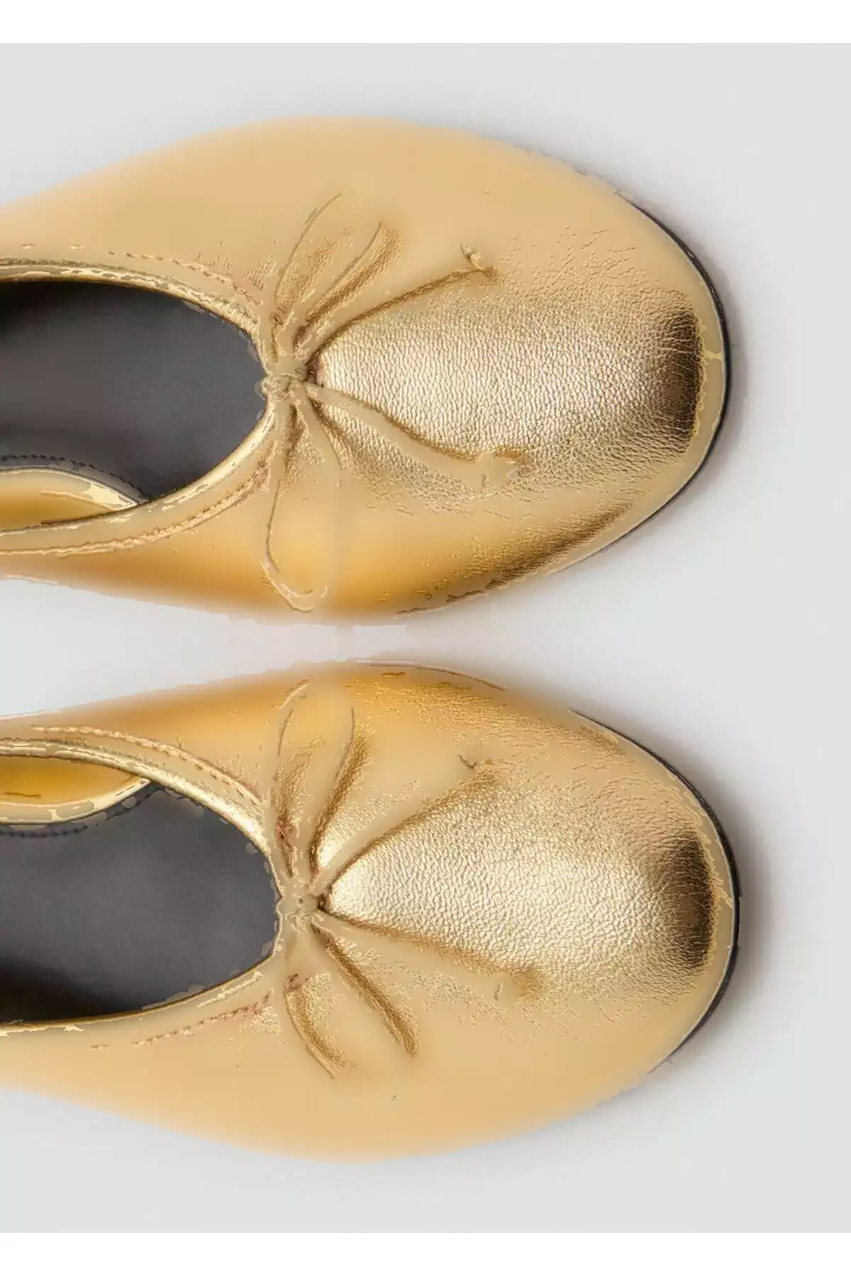 بافت چرمی با جزئیات بند دار برند MANGO - 1033432376