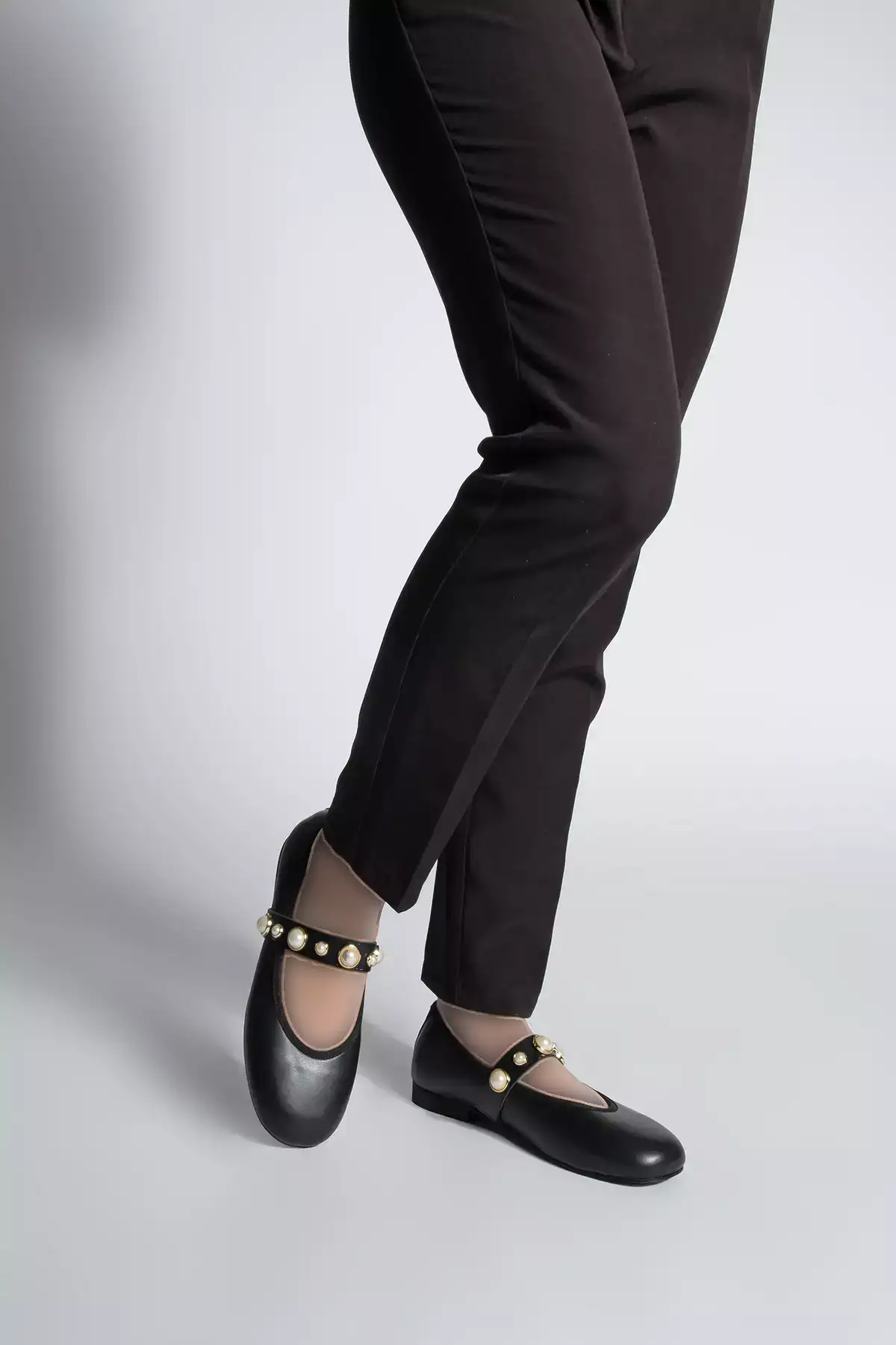 کفش باله زنانه بنددار وسما مشکی برند Marjin - 899931994