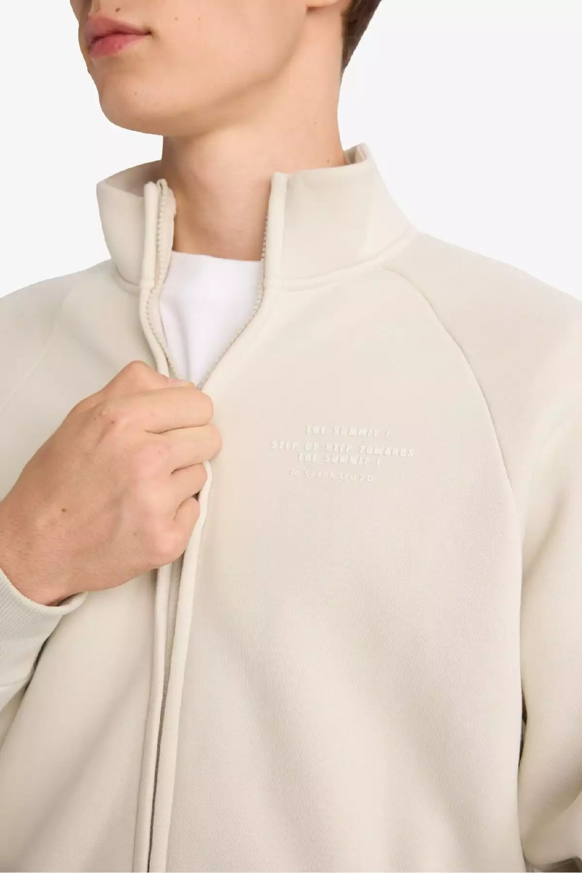 سویشرت زیپدار با یقه دیگی چاپی و فیت باکسی آستر نرم E1367AX25SP برند Defacto - 890368604