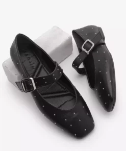 کفش بامبو با نوار کمر کج و تزئین میخ دار زنانه ولونا مشکی برند Marjin - 892052855