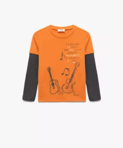 تیشرت نخی آستین بلند یقه گرد با طرح چاپی برند Koton - 988698169