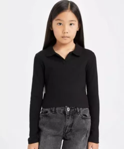 تیشرت دخترانه با یقه پولو و فیت کروپ، ساده و بافت دار، آستین بلند برند Defacto - 861278008