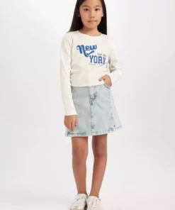 تی‌شرت دخترانه آستین بلند با یقه گرد و طراحی چاپی کوتاه شده D2987A824AU برند Defacto - 861278880