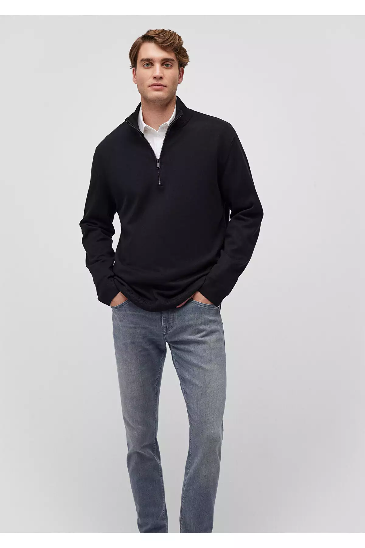 ژاکت مشکی یقه ایستاده با زیپ نیمه 0710256-900 مناسب با اندازه معمولی برند Mavi - 869800391