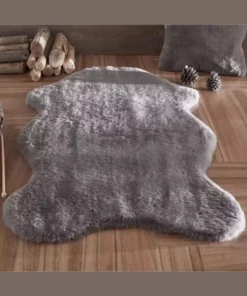 محصولات سری فرش شامل فرش پُست، فرش پُشمی و فرش با ابعاد 60x100، 80x130، 80x150، 100x150 و 120x180 سانتیمتر می‌باشند. برند Sarar - 95681518