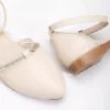 کفش باله زنانه با جزئیات سنگی و بند دور مچ به رنگ کرم برند Tonny Black - 942368582