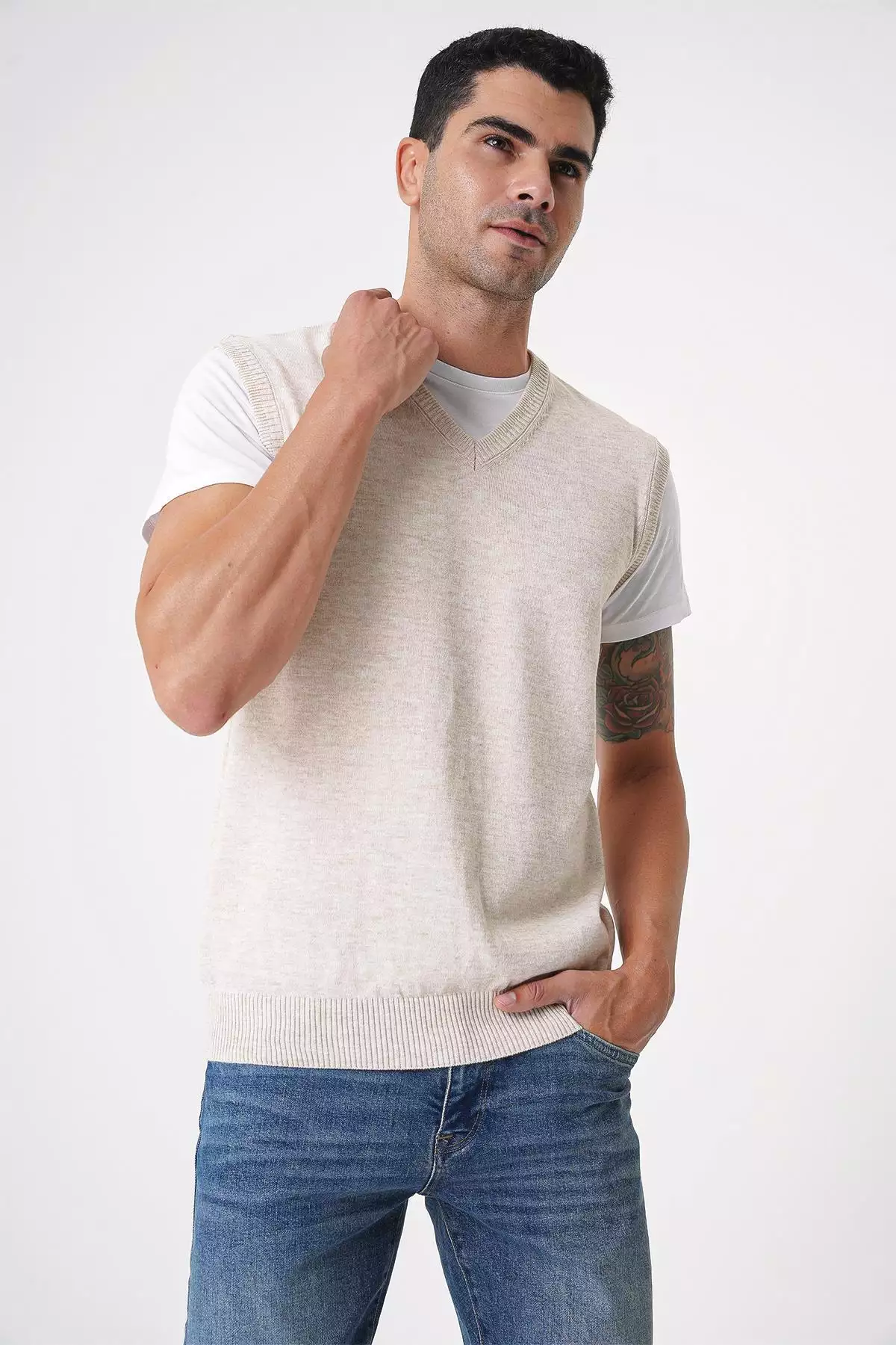 ژاکت با یقه V مردانه فیت معمولی رنگ بژ 25w2001 برند CHUBA - 865015065