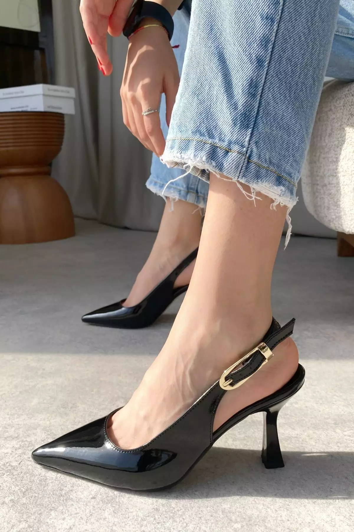 کفش پاشنه بلند زنانه - مشکی براق برند MODAADAM - 810078540