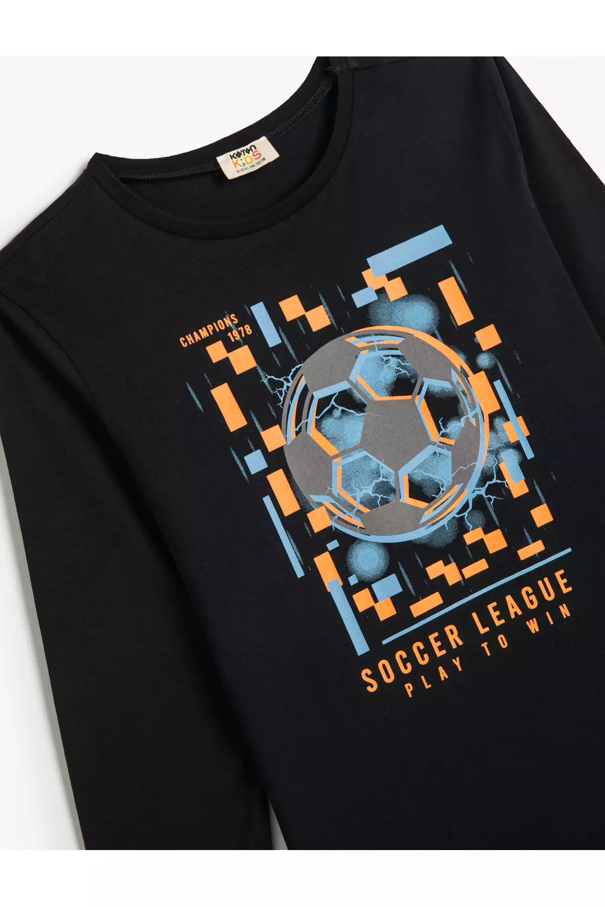 تیشرت ورزشی با طراحی تمهای ورزشی و یقه گرد با آستینهای بلند برند Koton - 815126022