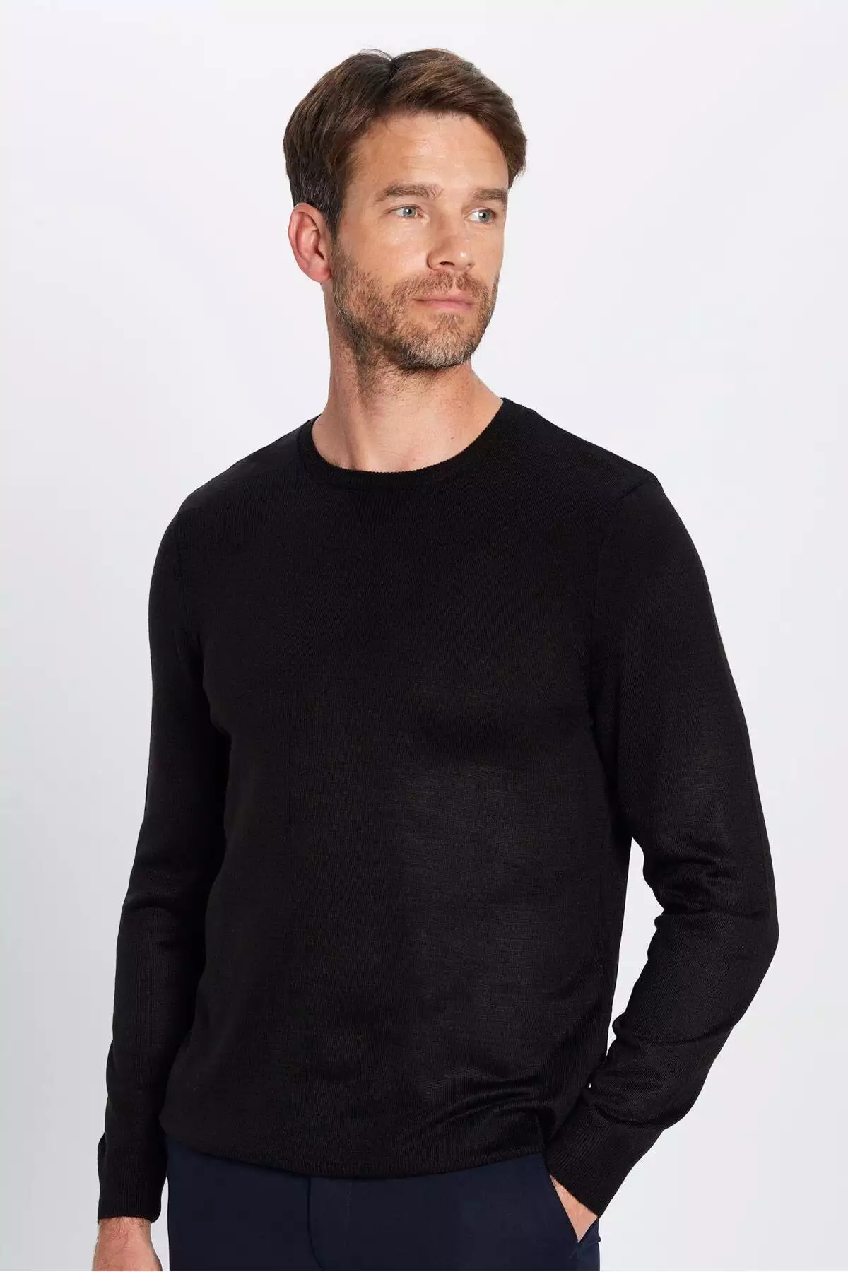 کت ترکوشی آقایان با برش باریک و نرم، بافت غیرپرزدار و یقه گرد مشکی برند Tudors - 767454535