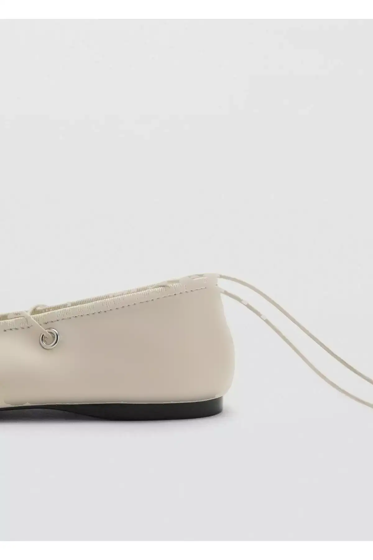 کفش باله چرمی با بند ضربدری برند MANGO - 977564709