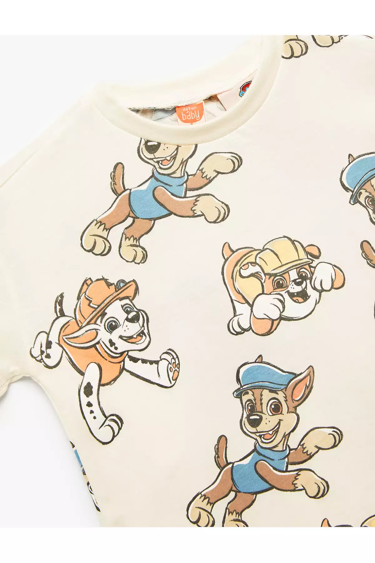 تیشرت پنبهای کوتاه袖 با یقه گرد و طرح پا پترو ل مجوزدار برند Koton - 945874840