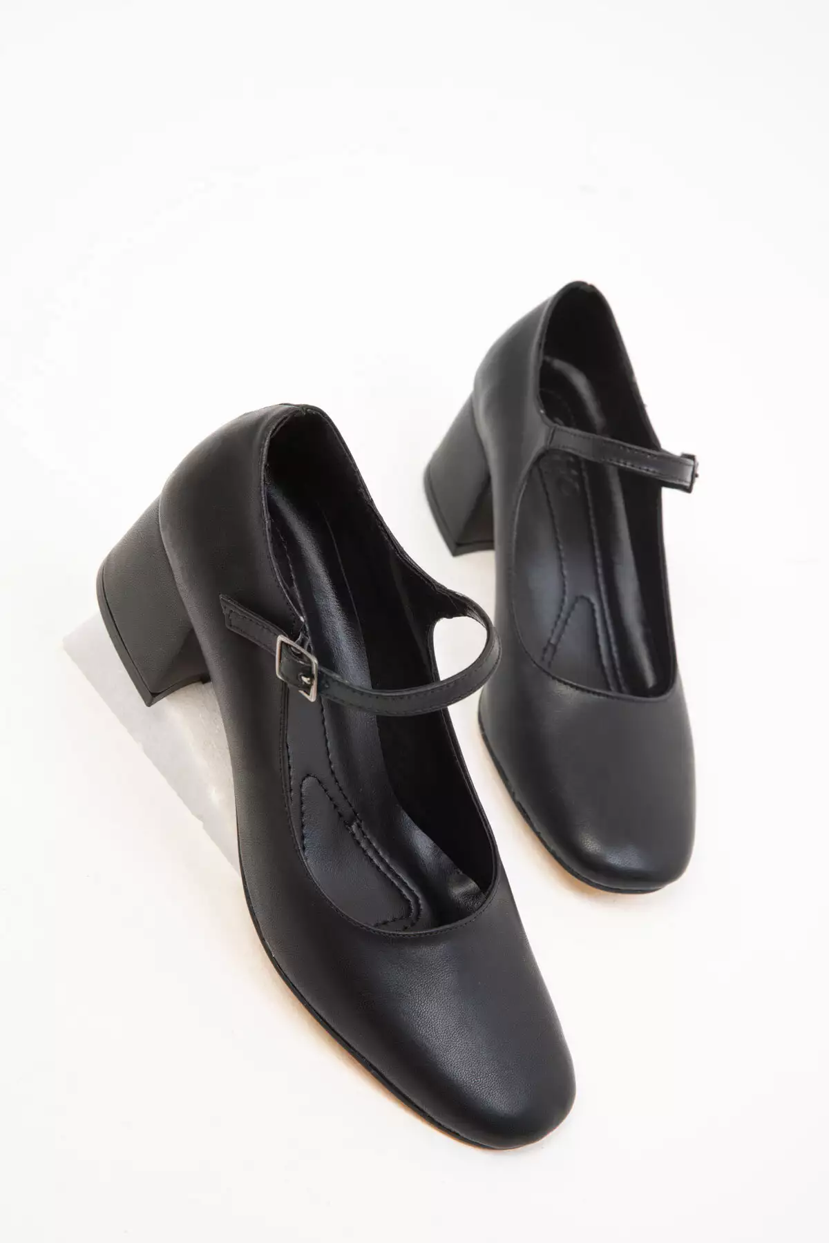 کفش پاشنه بلند کلاسیک زنانه مشکی ۱۸۴۴۷ برند SOHO - 764505176