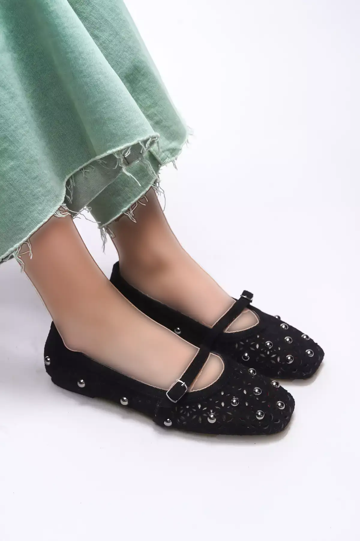 کفش زنانه Eraemius مدل بابت ۰۰۱۲۳۰۰ با رنگ مشکی و جنس سوئیت برند Riccon - 902791888