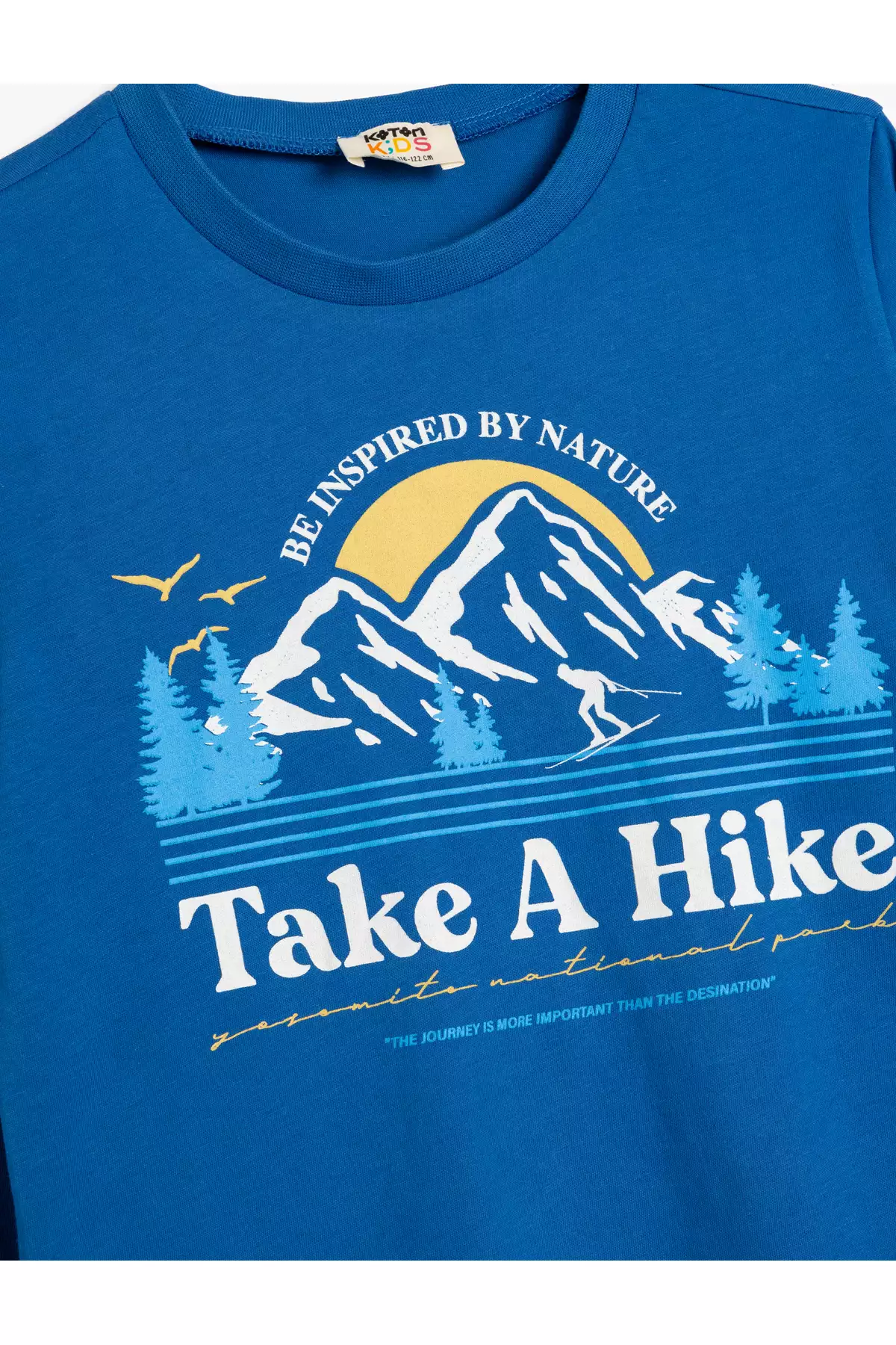 تیشرت پاییزی با جزئیات طرح چاپی، آستین بلند و یقه گرد از جنس پنبه برند Koton - 850085959