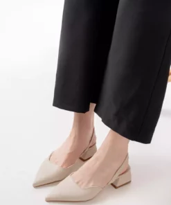 کفش زنانه کوتاه پاشنهدار با نوک تیز و چرم مات رنگی صورتی برند halabi moda - 896891265