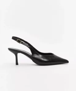 کفش پاشنه‌دار زنانه با ظاهر چرم فصل جدید اُزمارکا برند LC Waikiki - 1005525142