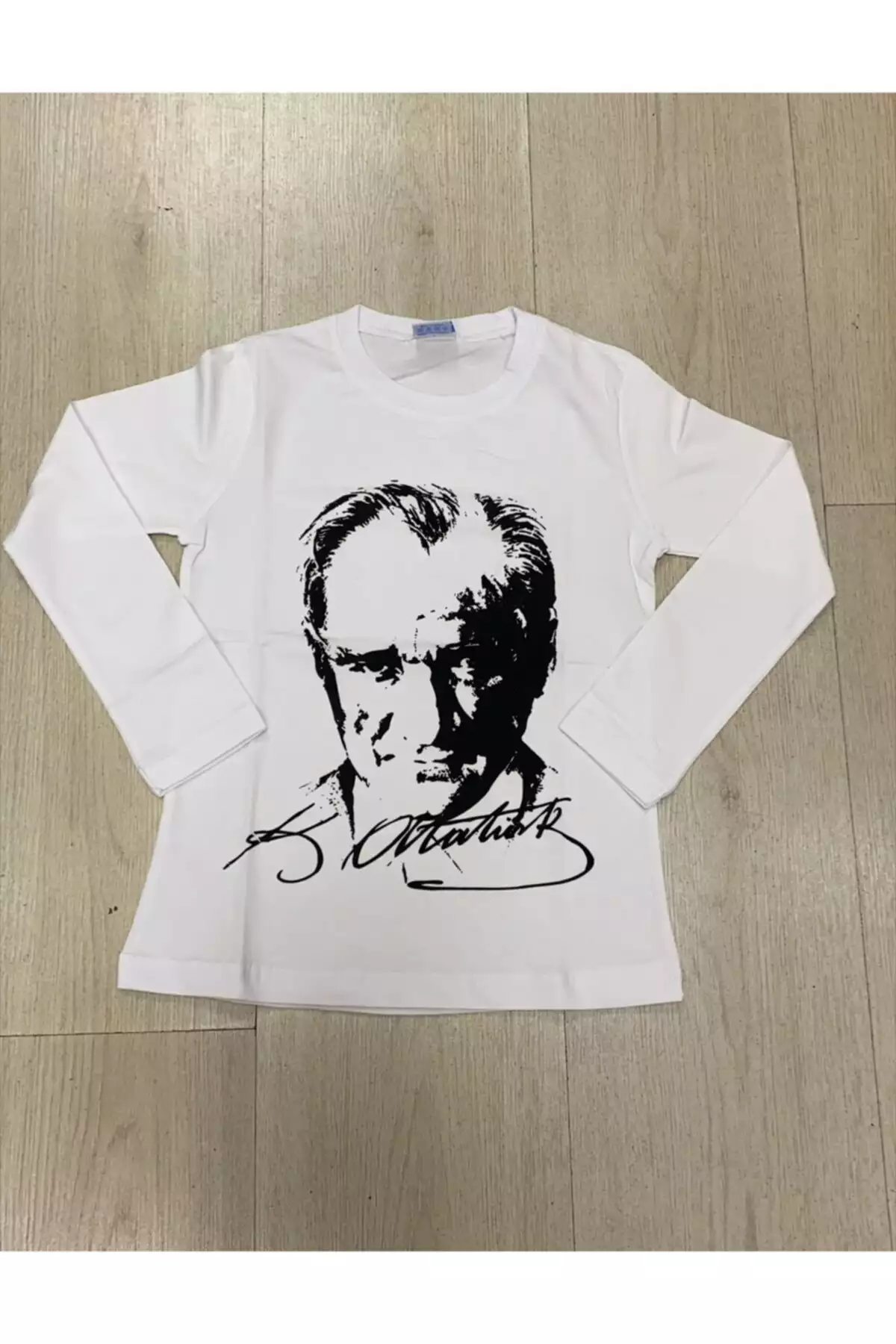 تیشirt آستین بلند با طرح آتاتürk برند Gökkuşağı - 175868465