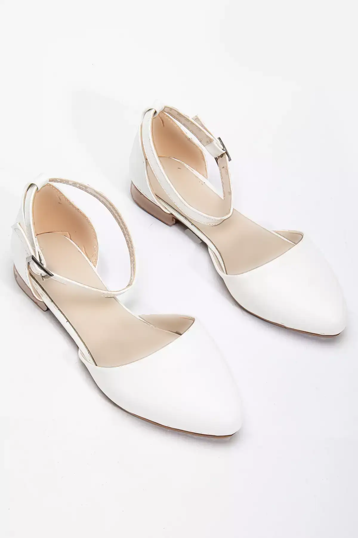 پاپوش زنانه سفید با بند دور مچ و قفل دار برند Tonny Black - 942356681