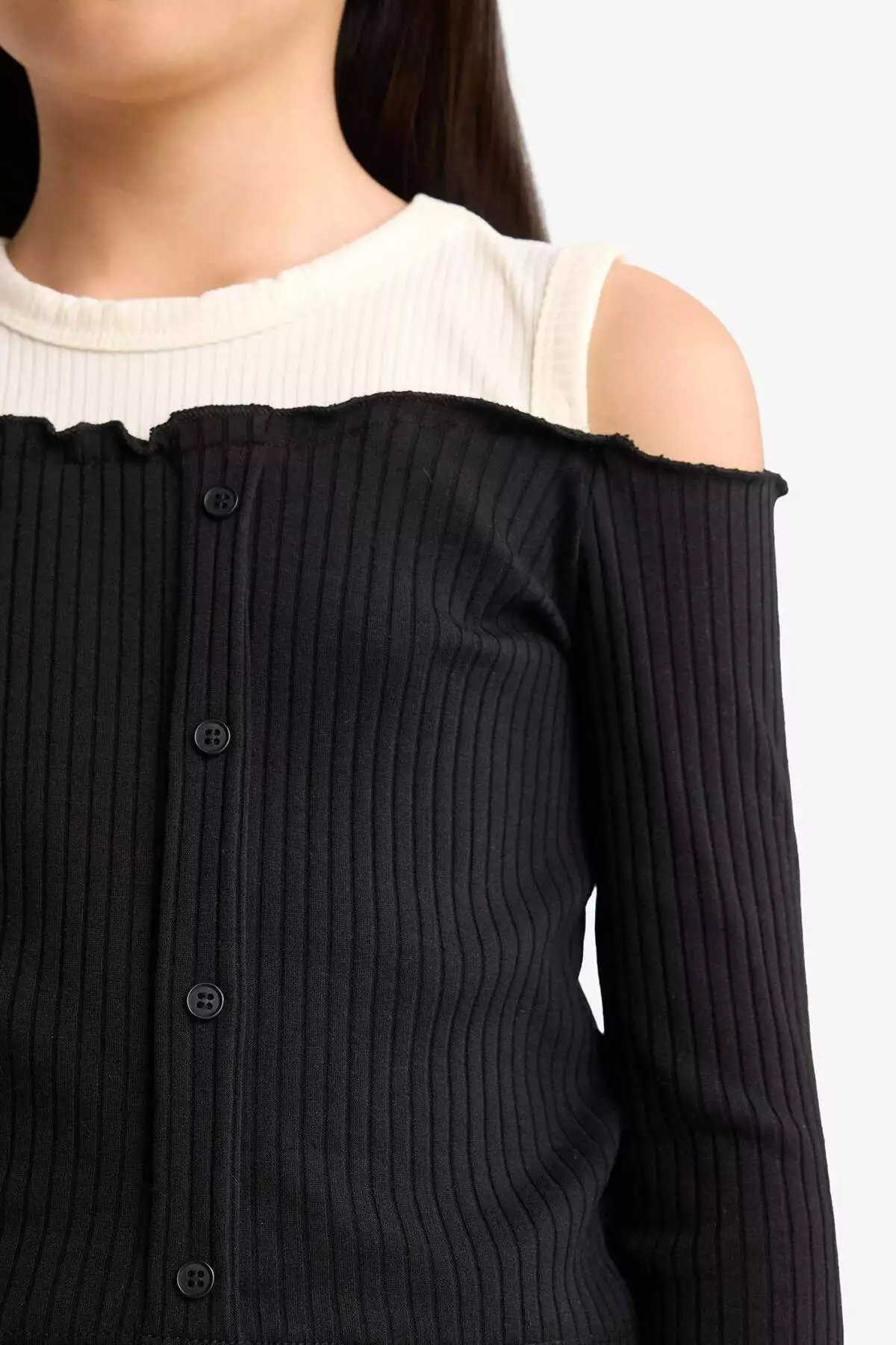 تیشرت آستینبلند فیت دار باریک با برش شانهدار برای دختران - مدل G1713A825AU برند Defacto - 990917559