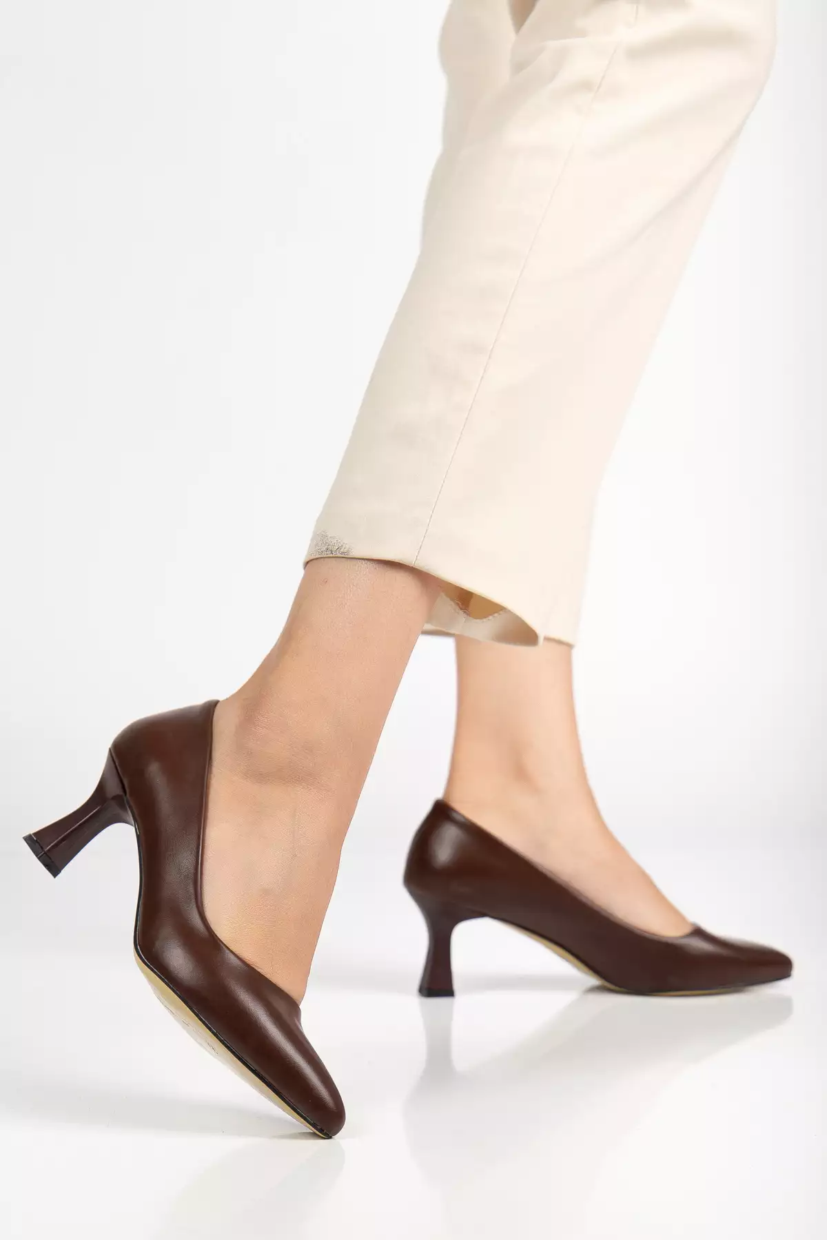 کفش زنانه لایلیت با پاشنه بلوک و نوک تیز – شیک و راحت برند macella - 993581457