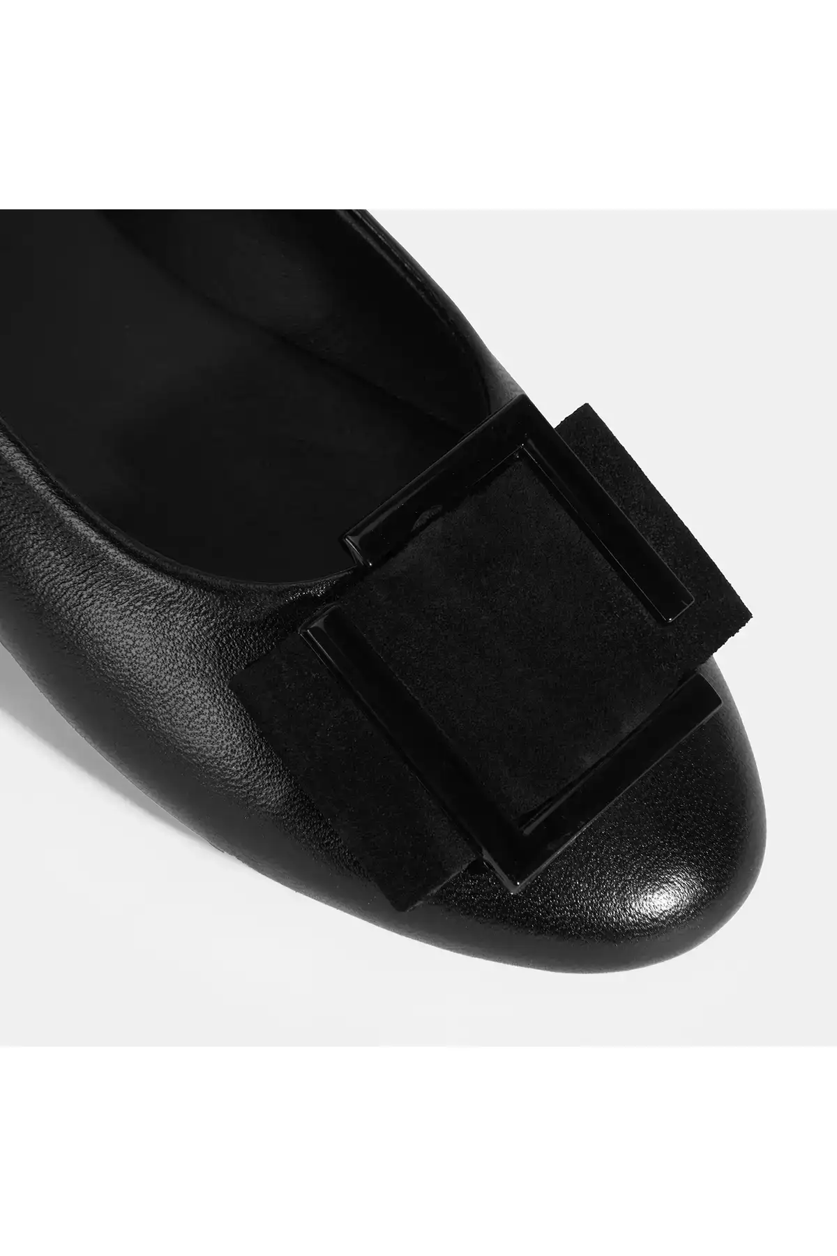 زیرپوش زنانه چرم مشکی با سگک برند Desa - 917482907