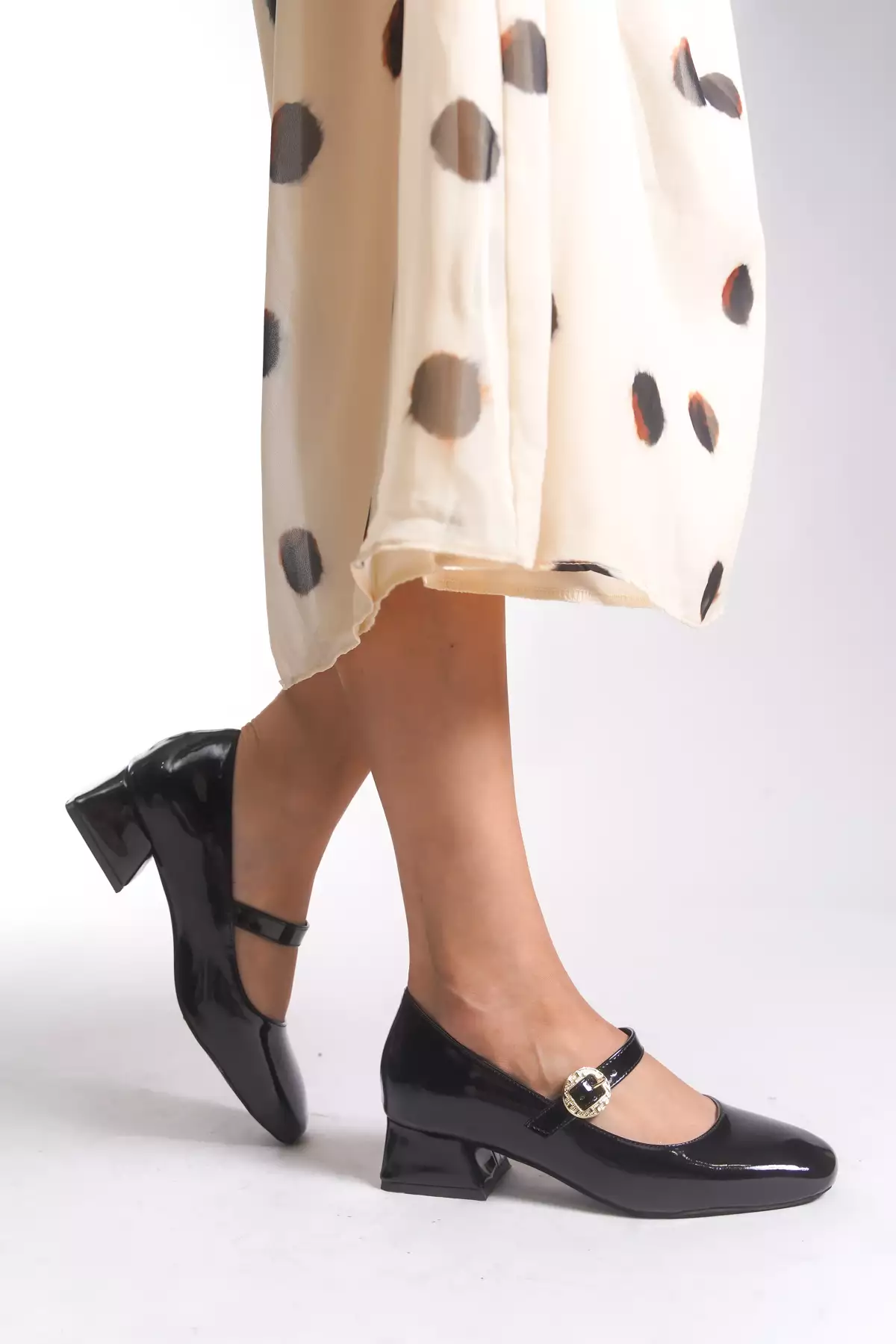 کفش پاشنه بلند زنانه میراویلدین مدل 00121122 رنگ مشکی لاک دار برند Riccon - 979243205