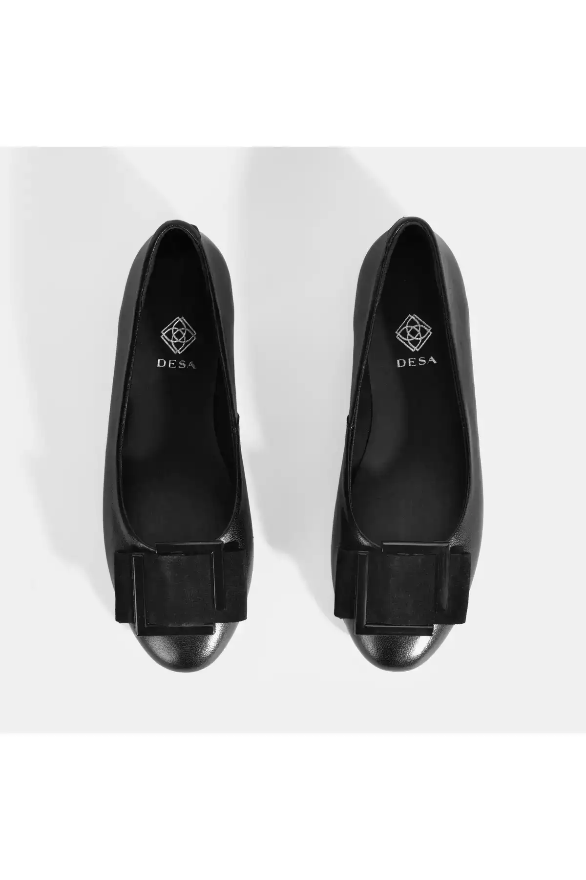 زیرپوش زنانه چرم مشکی با سگک برند Desa - 917482907