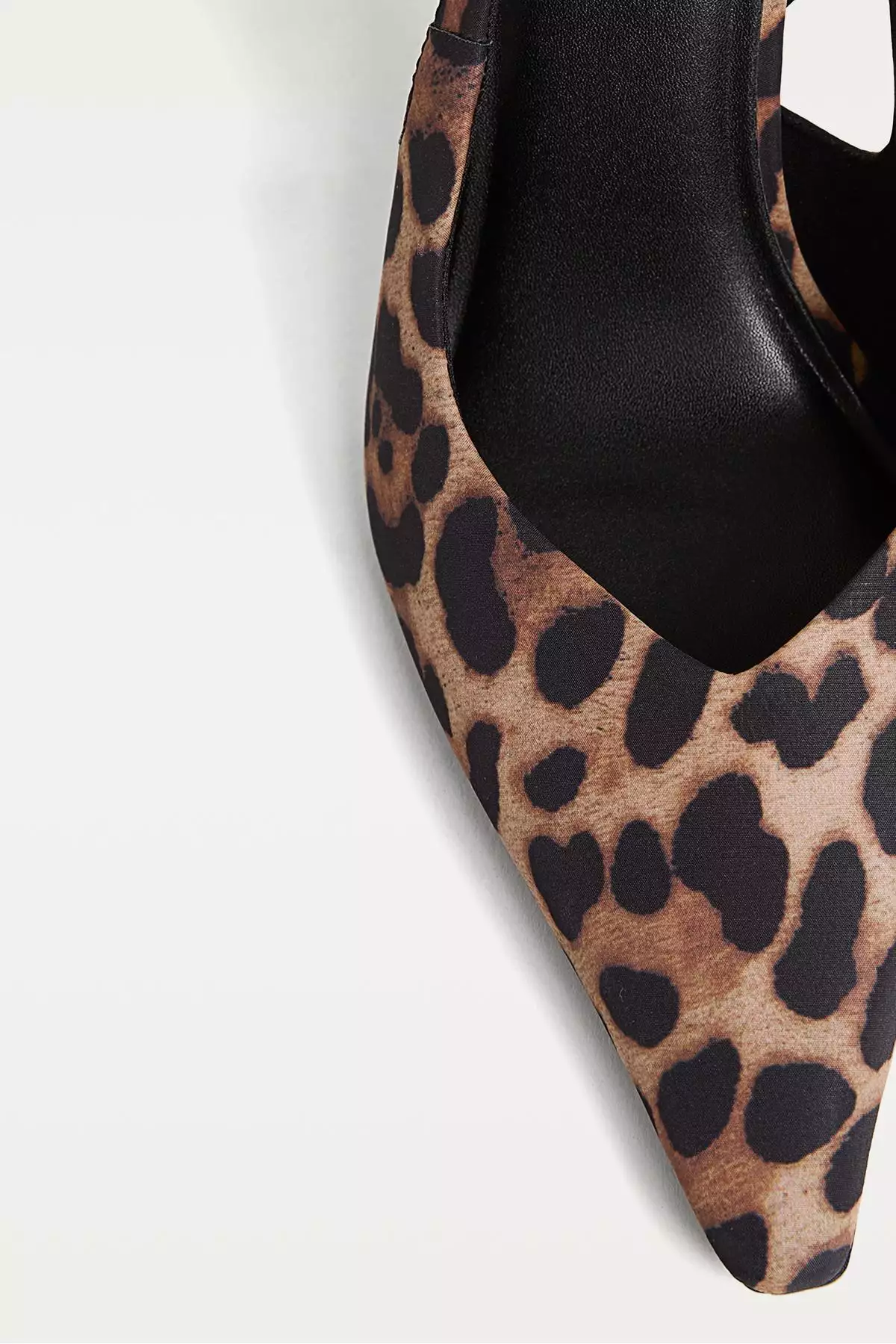 کفشهای پاشنهدار با طرح پلنگی برند Stradivarius - 963155110