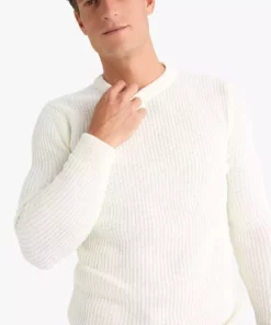 پلیور بافتنی یقه گرد استاندارد فیت C8814AX24WN برند Defacto - 887805238