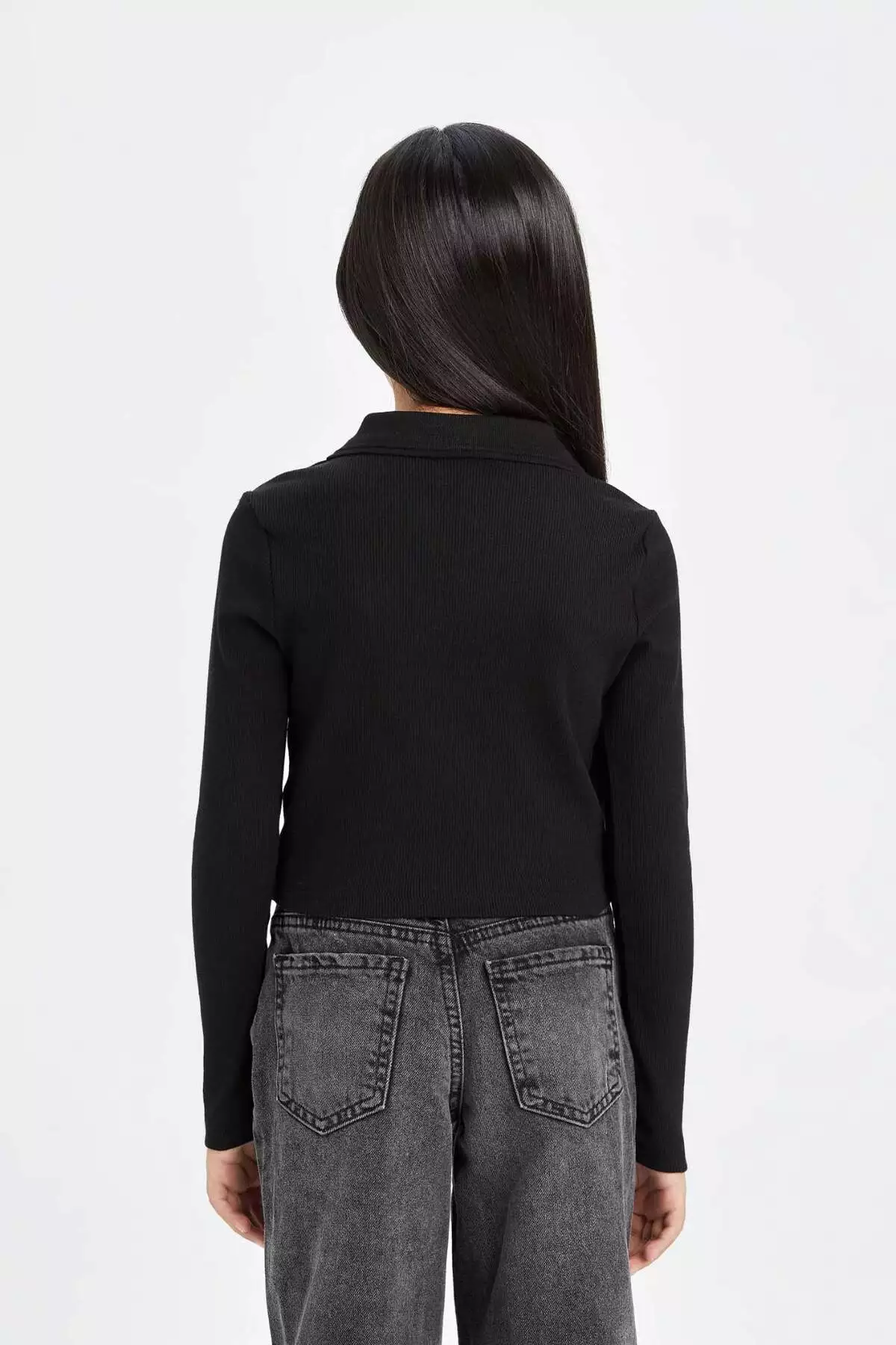 تیشرت دخترانه با یقه پولو و فیت کروپ، ساده و بافت دار، آستین بلند برند Defacto - 861278008