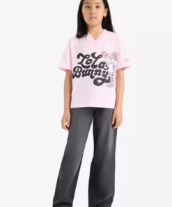 تی‌شرت کوتاه‌مدت یقه V Relax Fit مخصوص دختران با طرح لونی تونز F5392A825HS برند Defacto - 942513539