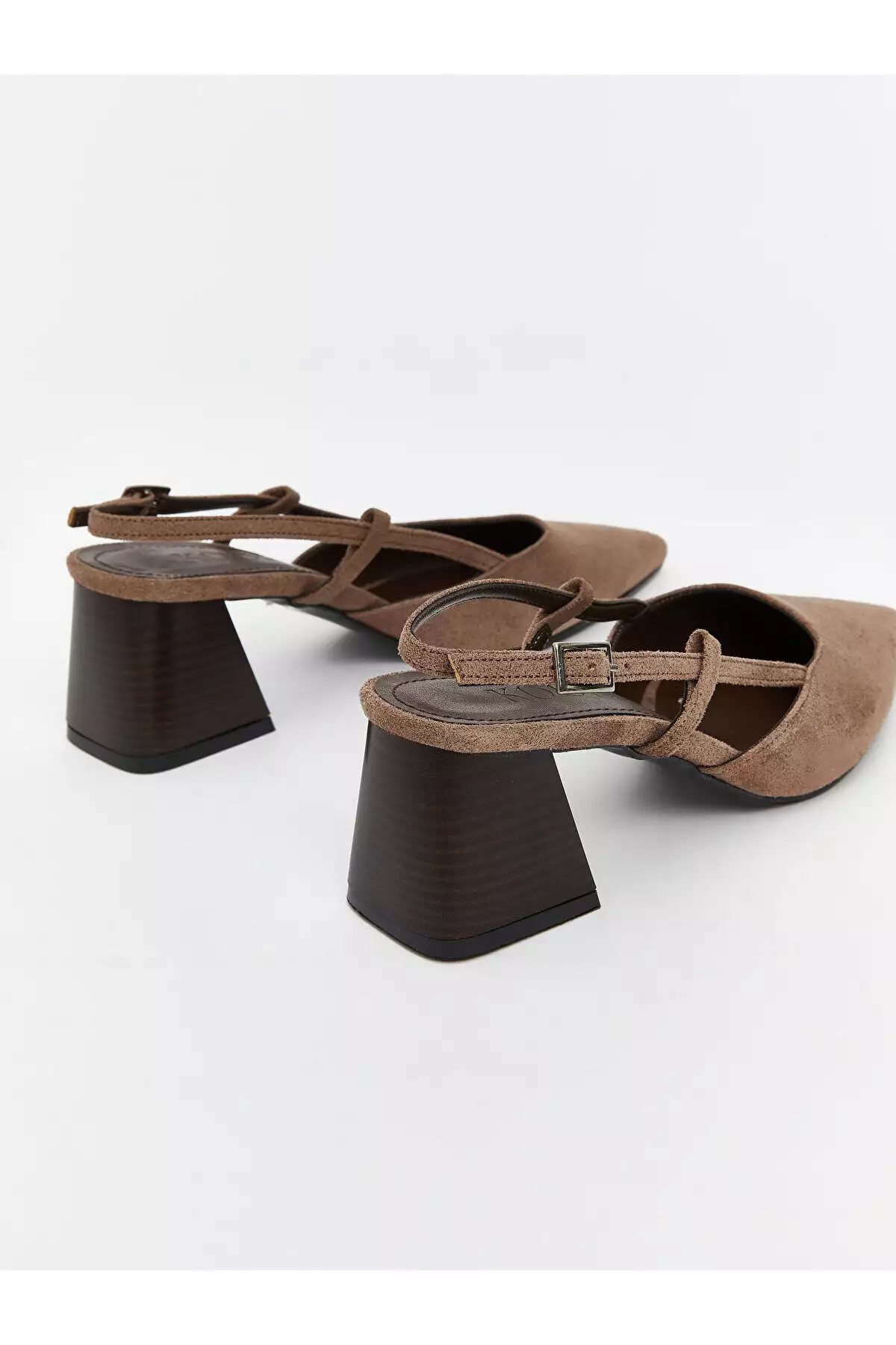 کفش پاشنهدار زنانه با نوک تیز فصل جدید چای برند LC Waikiki - 1032467927