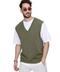 سویشرت بافتنی پنبهای مردانه، یقه V، راحت و به رنگ خاکی برند CHUBA - 274938416