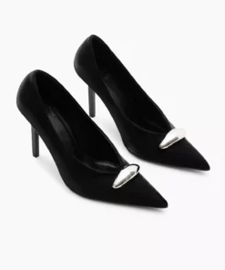 کفش پاشنه بلند زنانه با نوک تیز و جزئیات قفلی در قسمت جلو و کفی نئولیت سیاه برند Tonny Black - 868542832