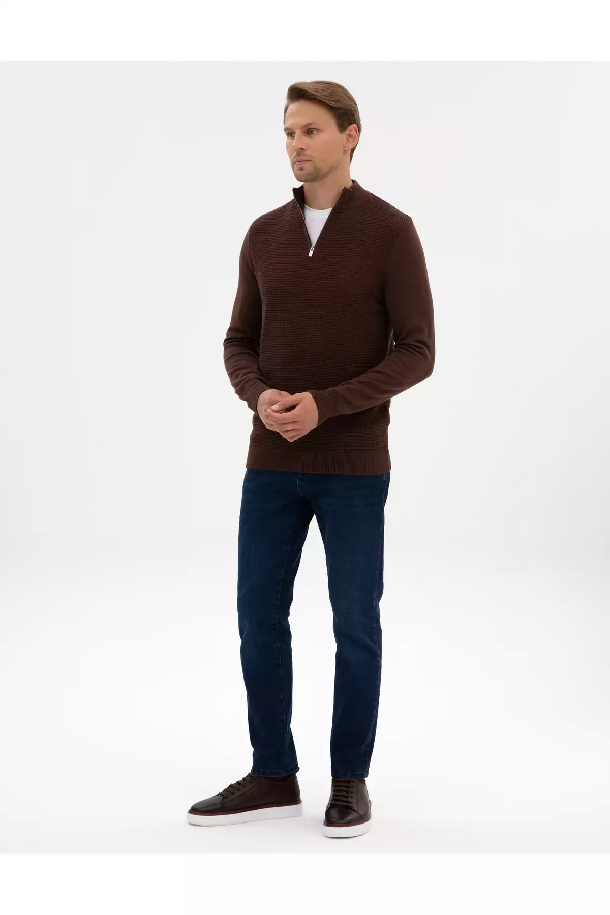 ژاکت قهوهای با برش اسلیم فیت و یقه ایستاده، زیپدار، کد 50317397-VR029 برند Pierre Cardin - 1039157912