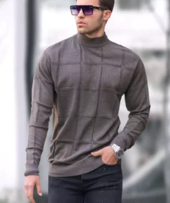 کالا فقرا به رنگ قهوهای، با یقه ماهیگیر و بافت است. شماره مدل: 5784 برند Madmext - 774243573